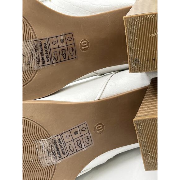 Altar’d State Retro White Faux Croc-Skin Ankle Boots Block Heel Side Zip Sz 10 - Picture 10 of 16